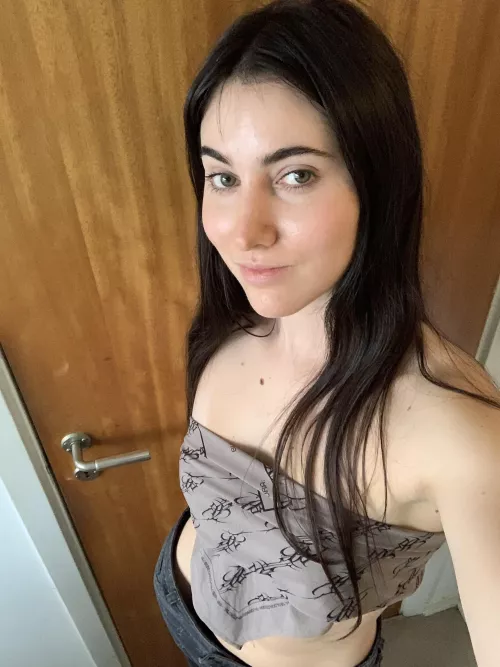 Am I hot enough for you? 19F by warhead20002