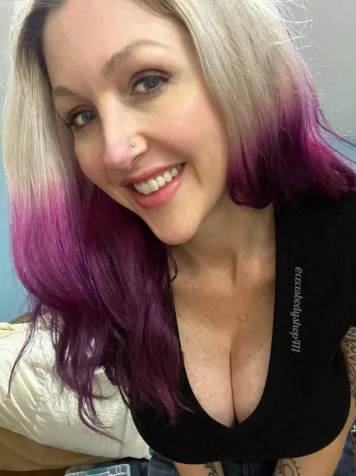 Am I sexy to you? (39 mom) by cecesbodyshop411