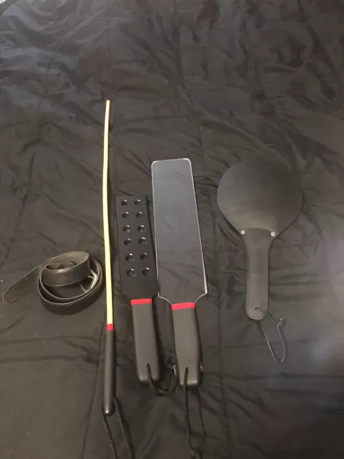 Any ladies need a spanking by PairBig2