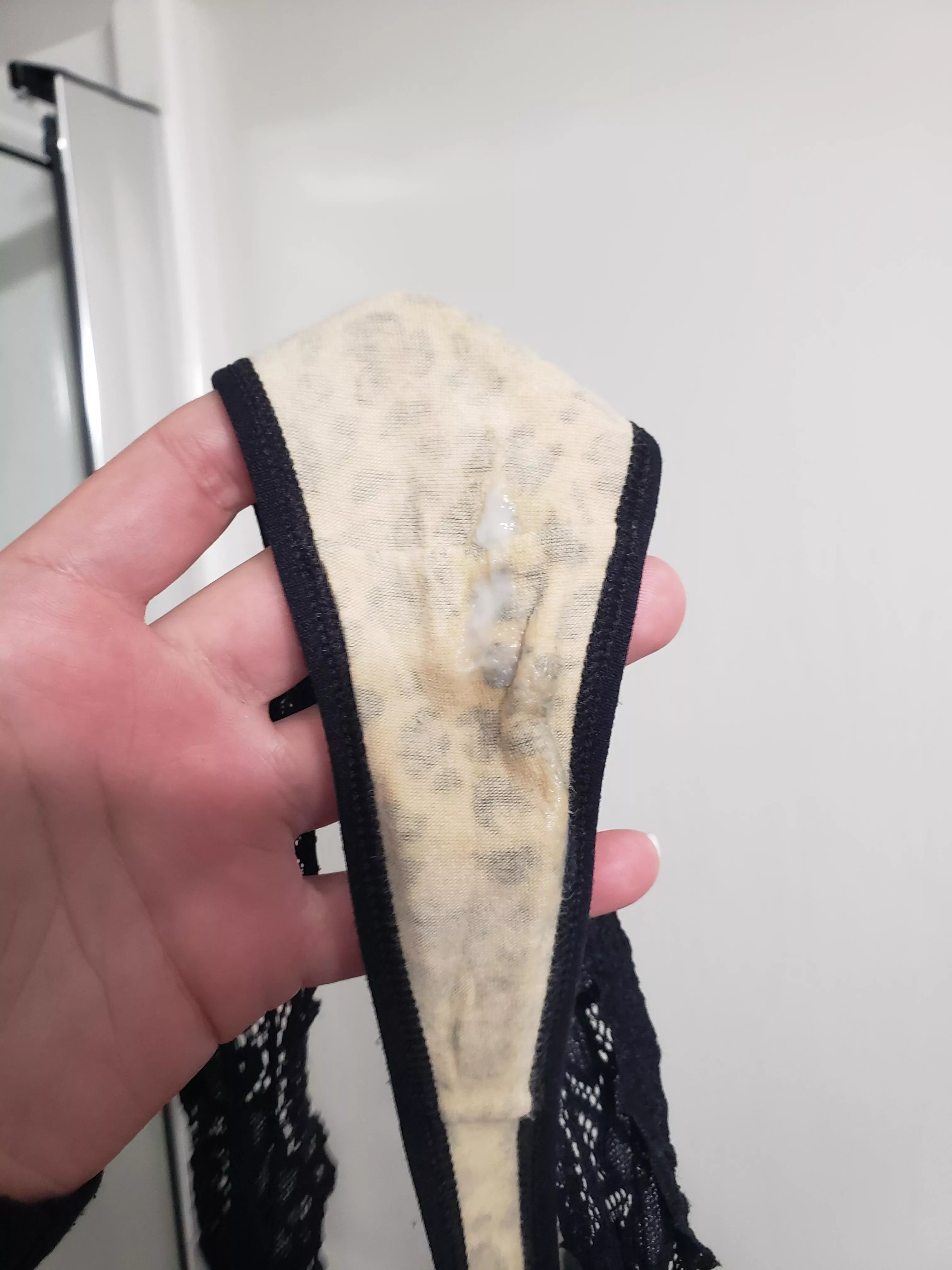 Climbing creamy thong posted by naughtylittler