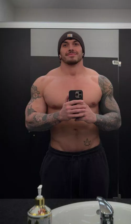 Come take it off by Bwcrizzard