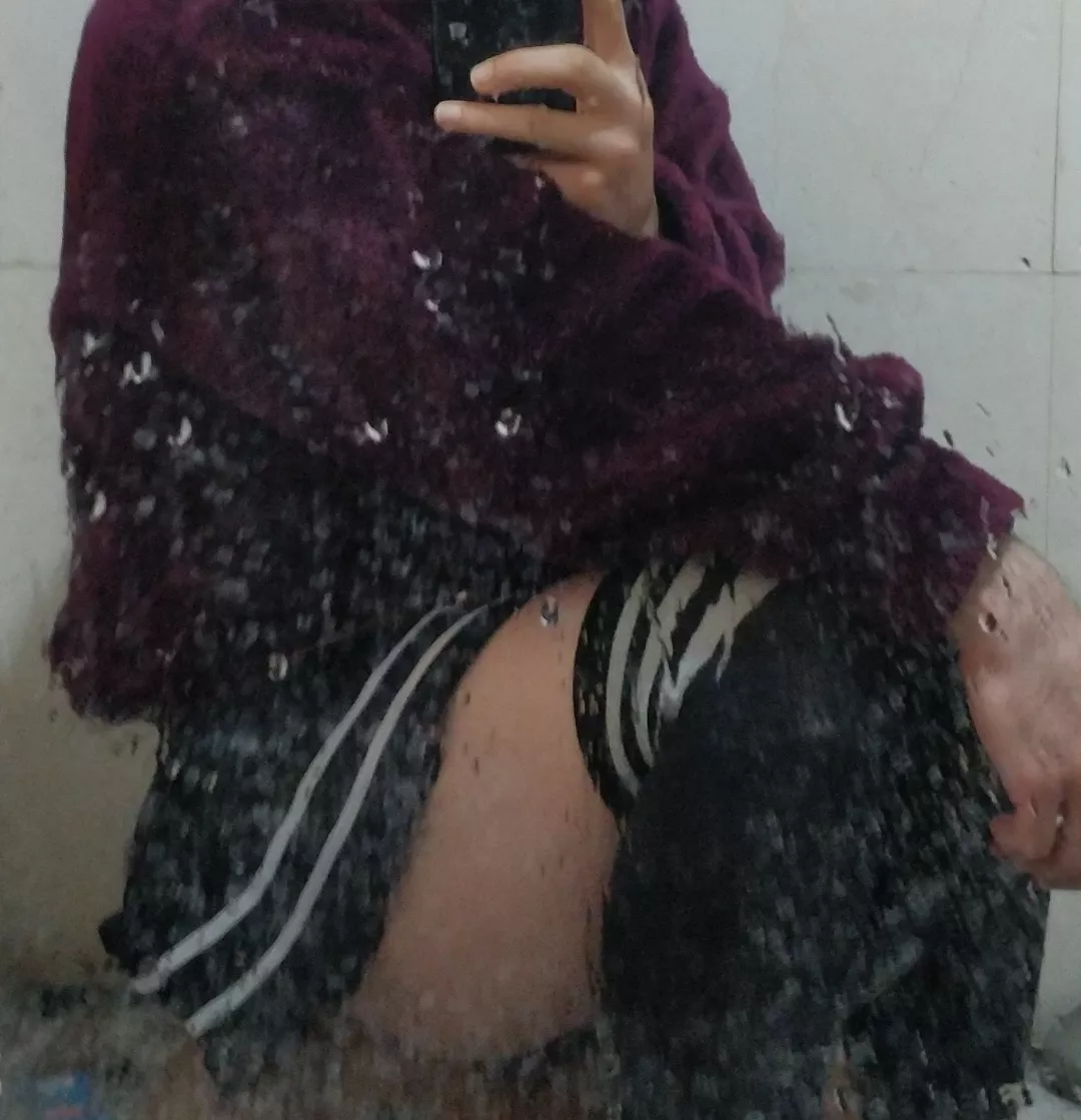 Dirty boi dirty mirror posted by SpareFemboy