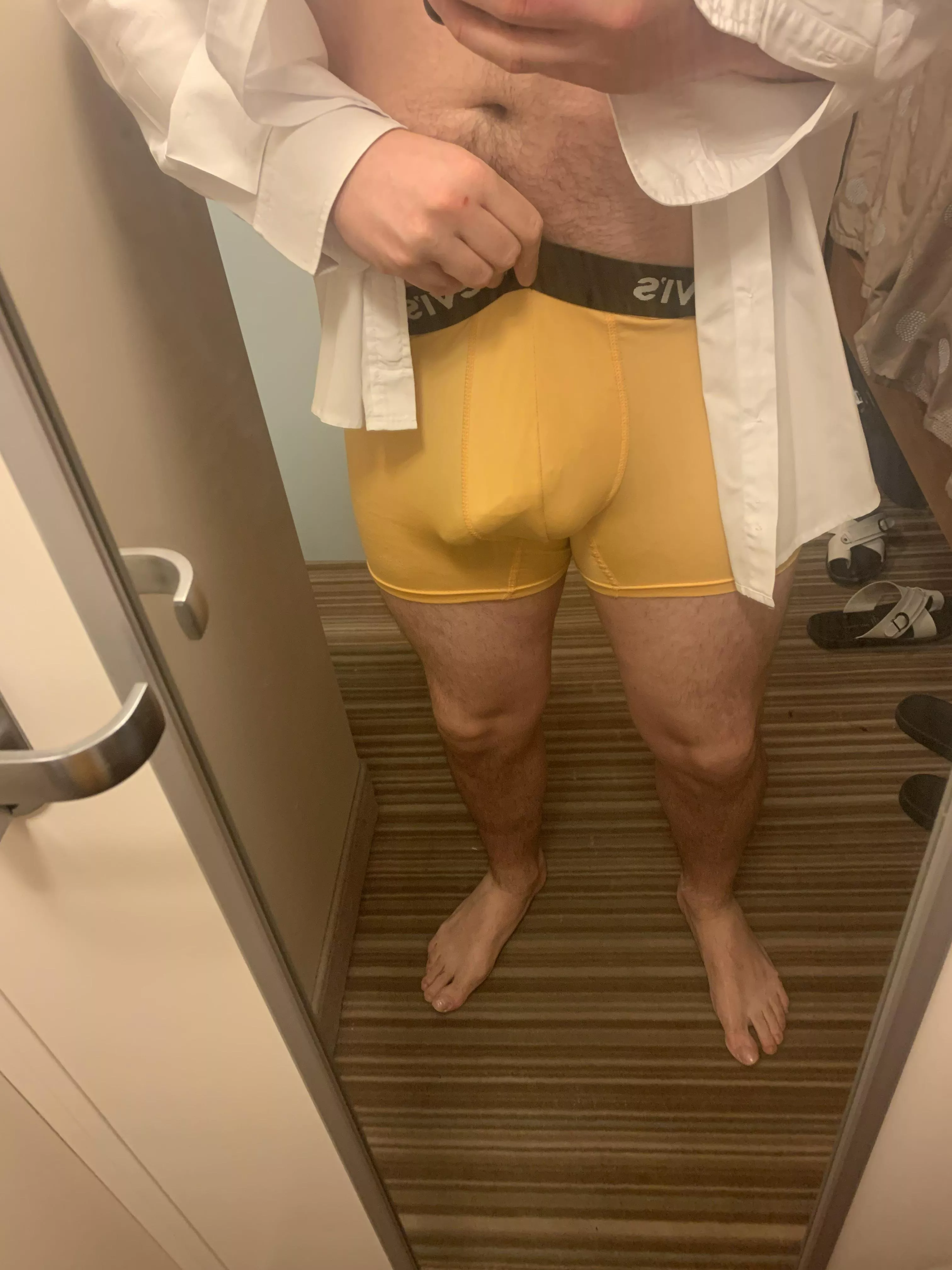 Does yellow suit me?? posted by BounceThatShit