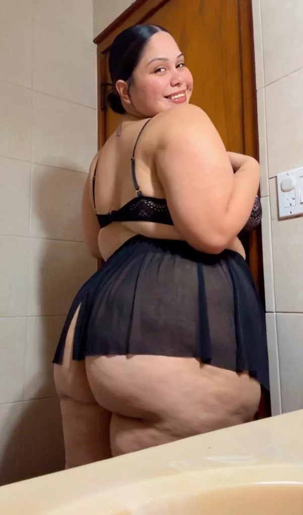 First post on here! posted by Exhibition_coupleFl