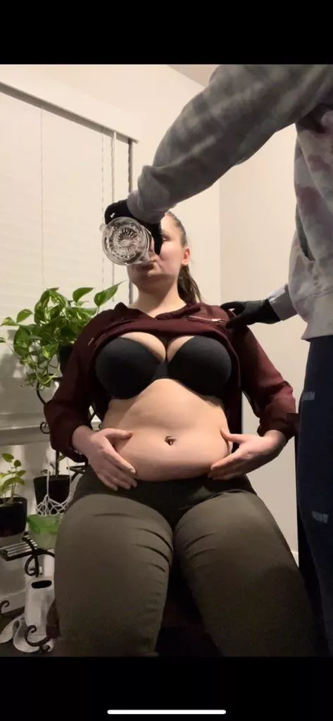 Forced to chug and enjoyed every filling bit of it🤤🥵😍😫👀 posted by thickie_belly_queen