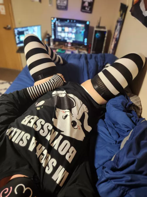 Hi :3 by Excellent_Two6038