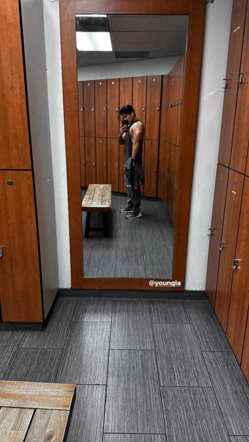 Hi  by Affectionate_Rest603