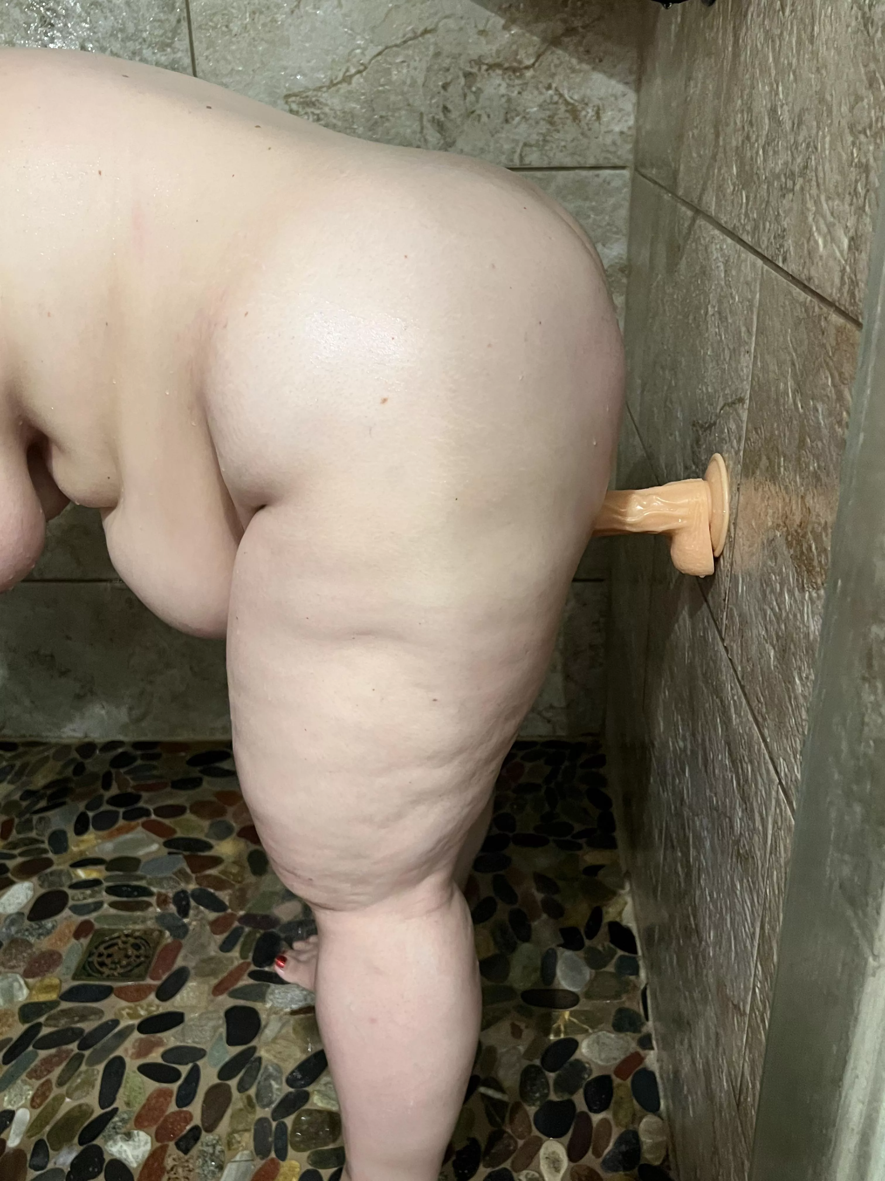 I love fucking in the shower  posted by sassy_momma_m1lf