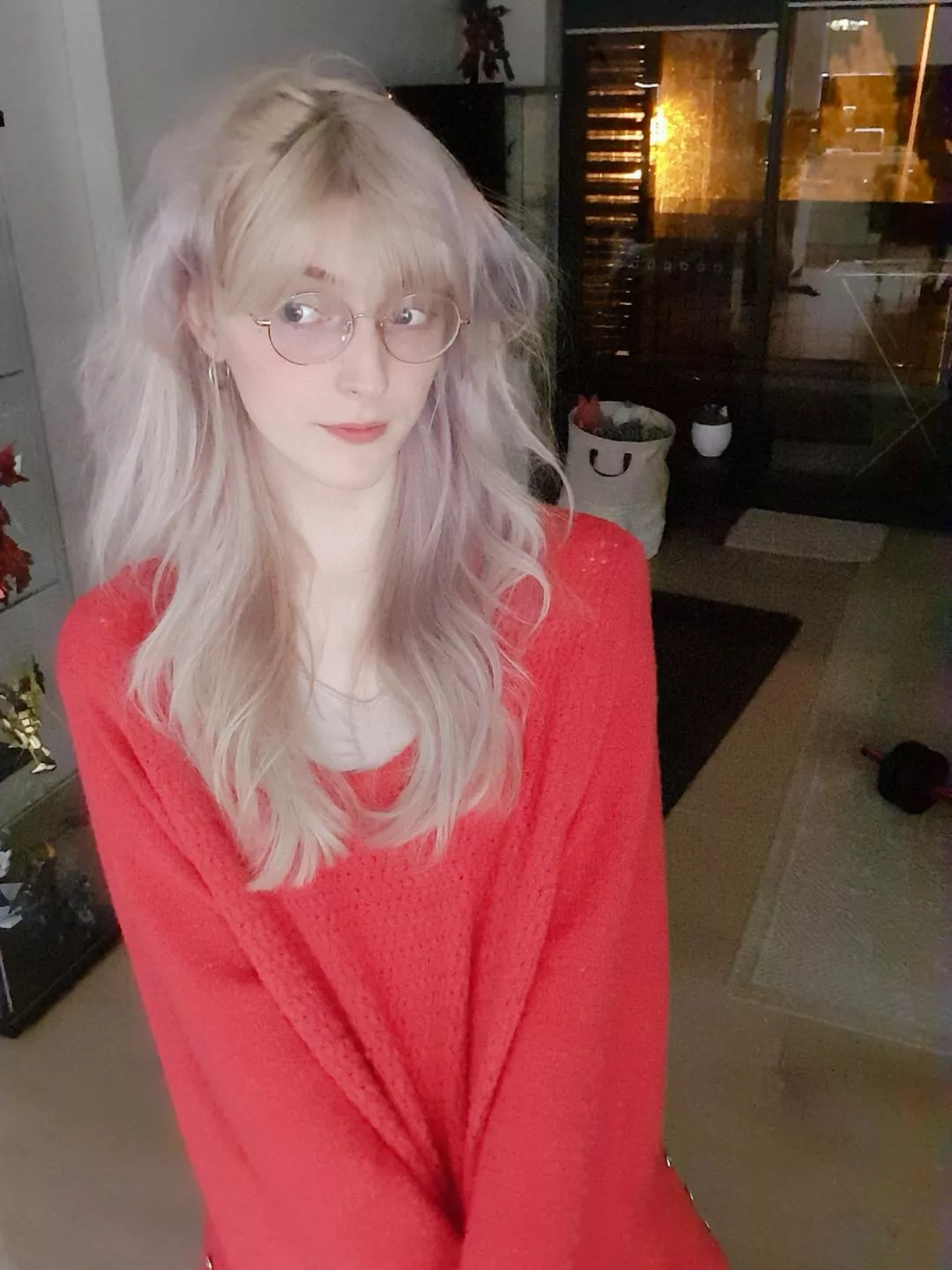 I miss having bangs... posted by stardust_sigil