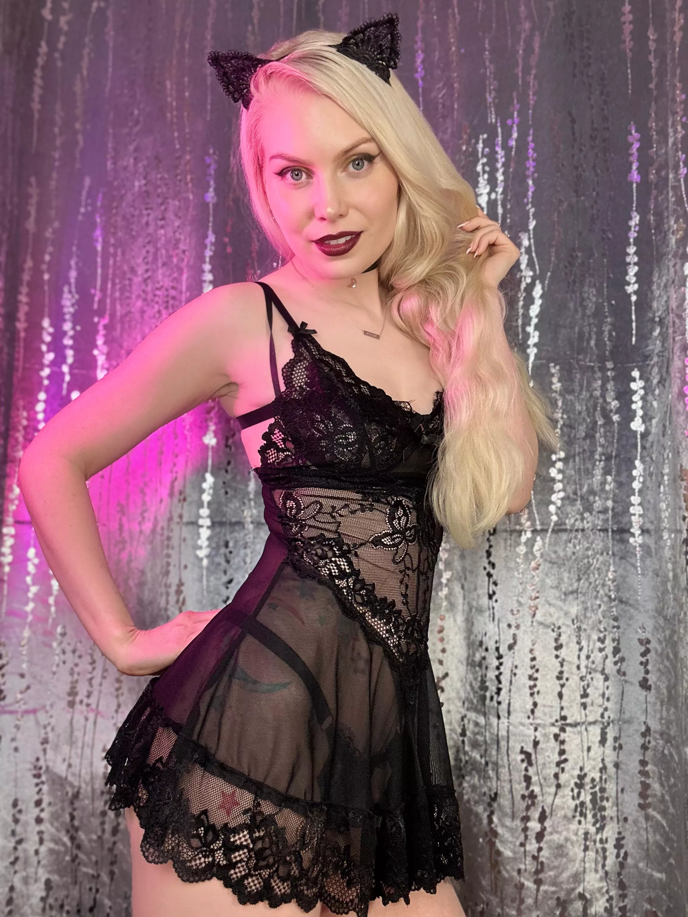 I’ll be a good Kitty for you Master ! posted by ittybityprettykitty