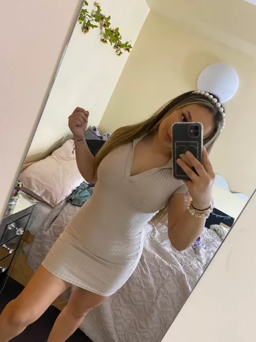 Just turned 18 and I wanna work on looking sexy... how am I doing? by BashfulIteration