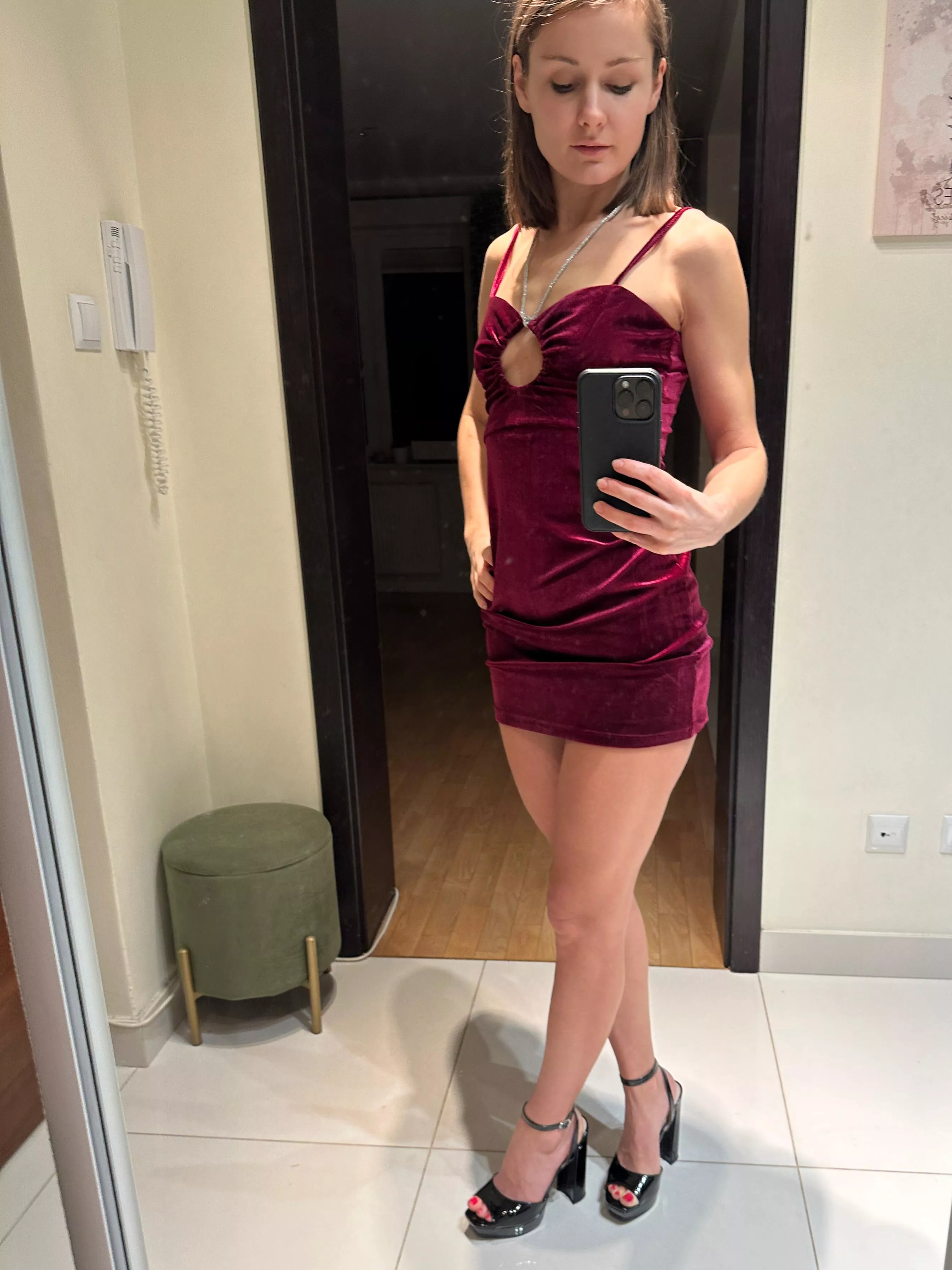 Maybe this dress is good enough! posted by CichoArt