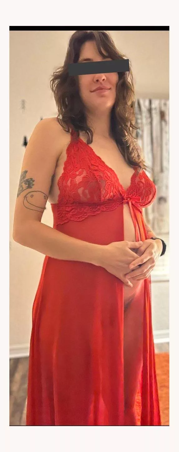 My cuck bf doesn't know i got preggo with this one on 🤤 posted by Hailey_Newton565