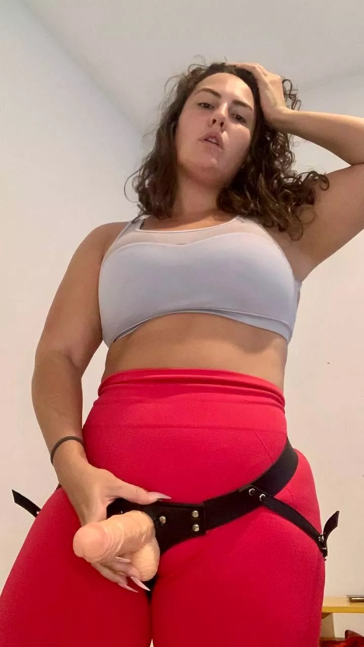 My strap will unleash the wildness of that slutty ass posted by Elizabeth_Herman