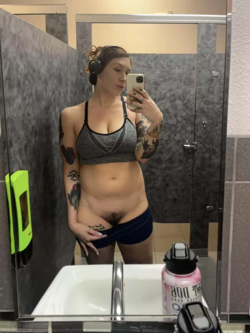 pulling out my bush in the gym bathroom hehe posted by xtinaterrestrial