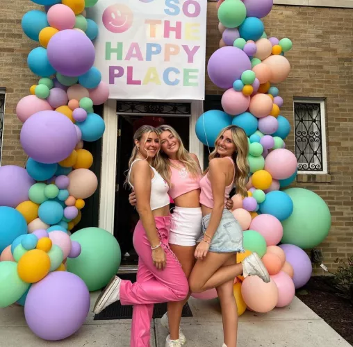 Sorority babes by [deleted]