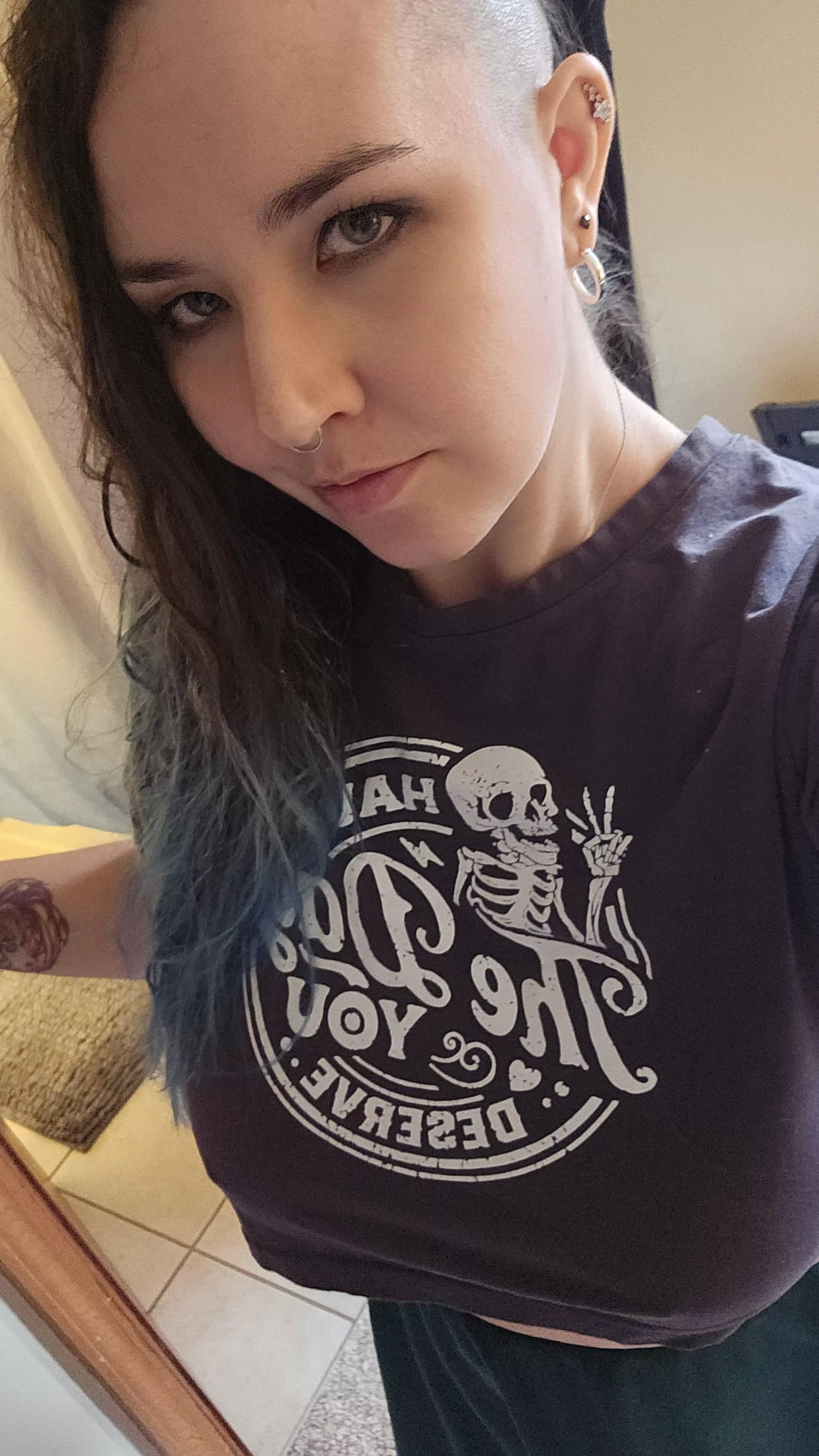 They stay in the shirt well enough posted by SatanicFruit-Loops