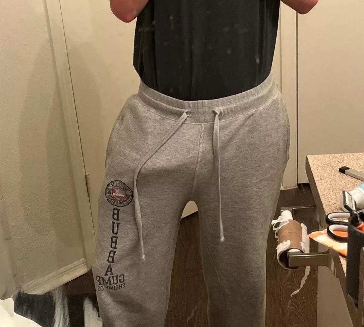 Wanna see what’s underneath ? 24 [M4F] [M4MF] posted by fiorentinalover