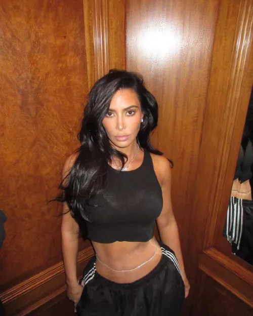 What do you see when you look into Kim’s eyes? 👀 by Distance2030