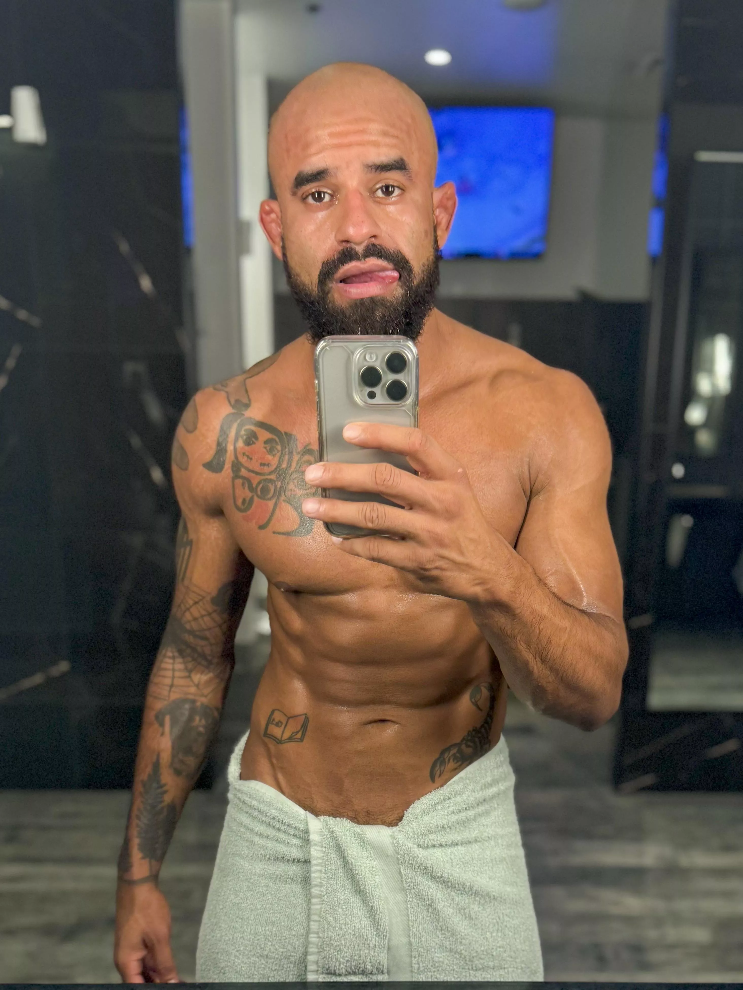 Workout completed👅 posted by TheTroyLove