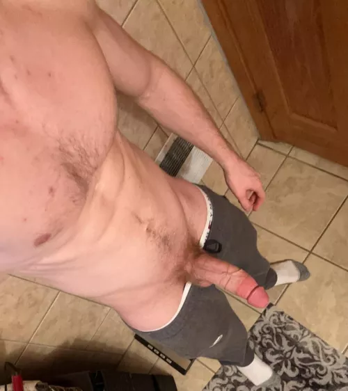 23 pm me if you’re hung. by One_Marionberry_9174