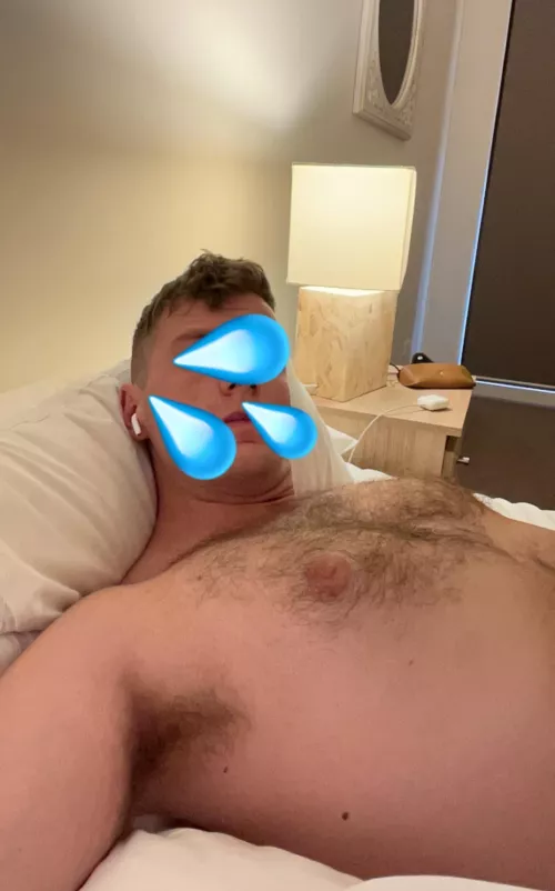 25 masculine Australian bi rugby player. Just finished training. Hmu to jerk. Sc: jake_bro000 by Same_Helicopter_7444