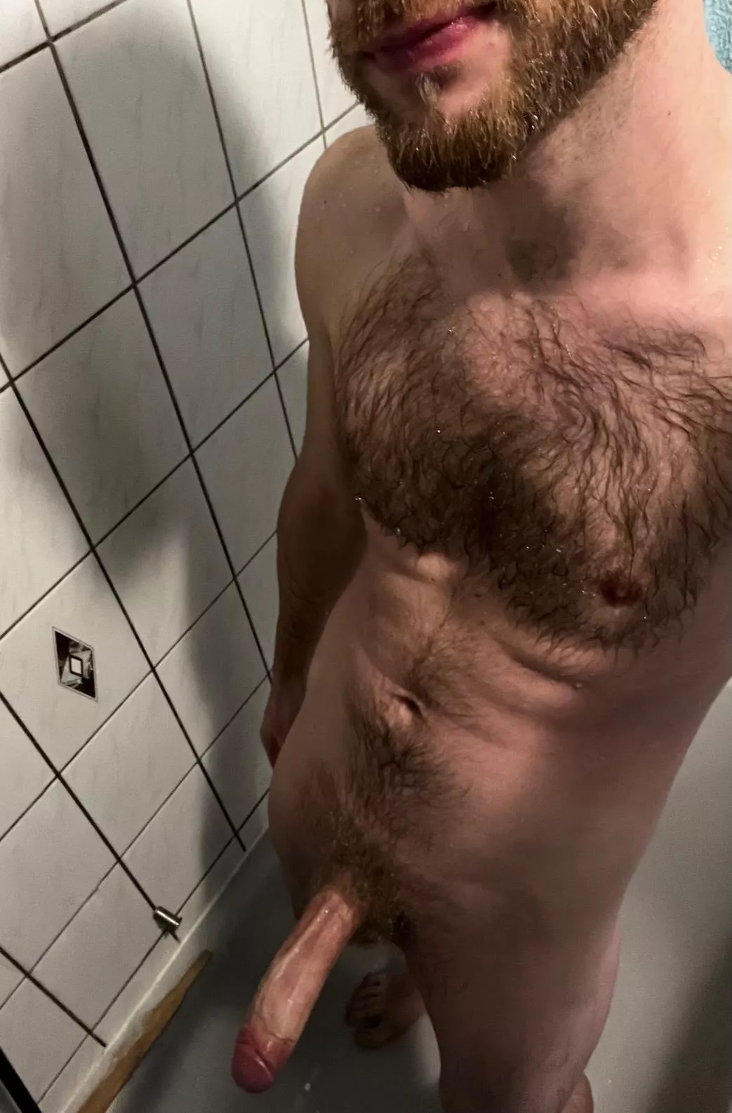 [35] Time for a shower. Can you help here afterwards? 🍆💦👀 posted by AaaronSummers