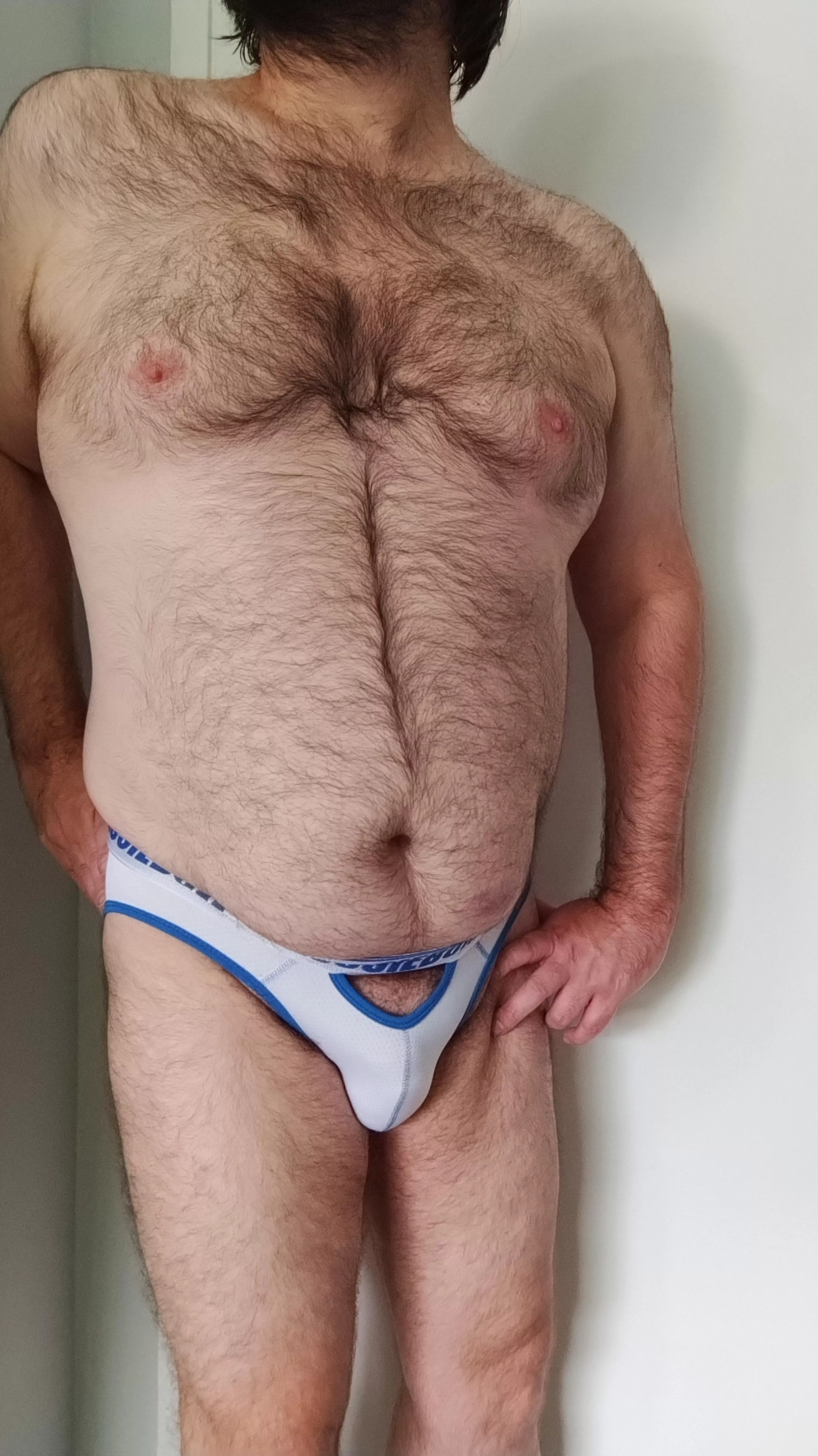 (42) Hi boys. DMs are open. posted by th1rstyb0y