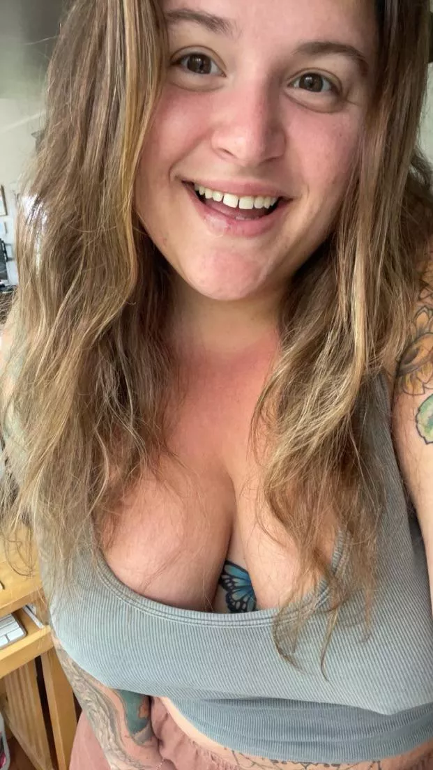 420 tatted bbw milf with a flirtatious soul posted by handful_heather420