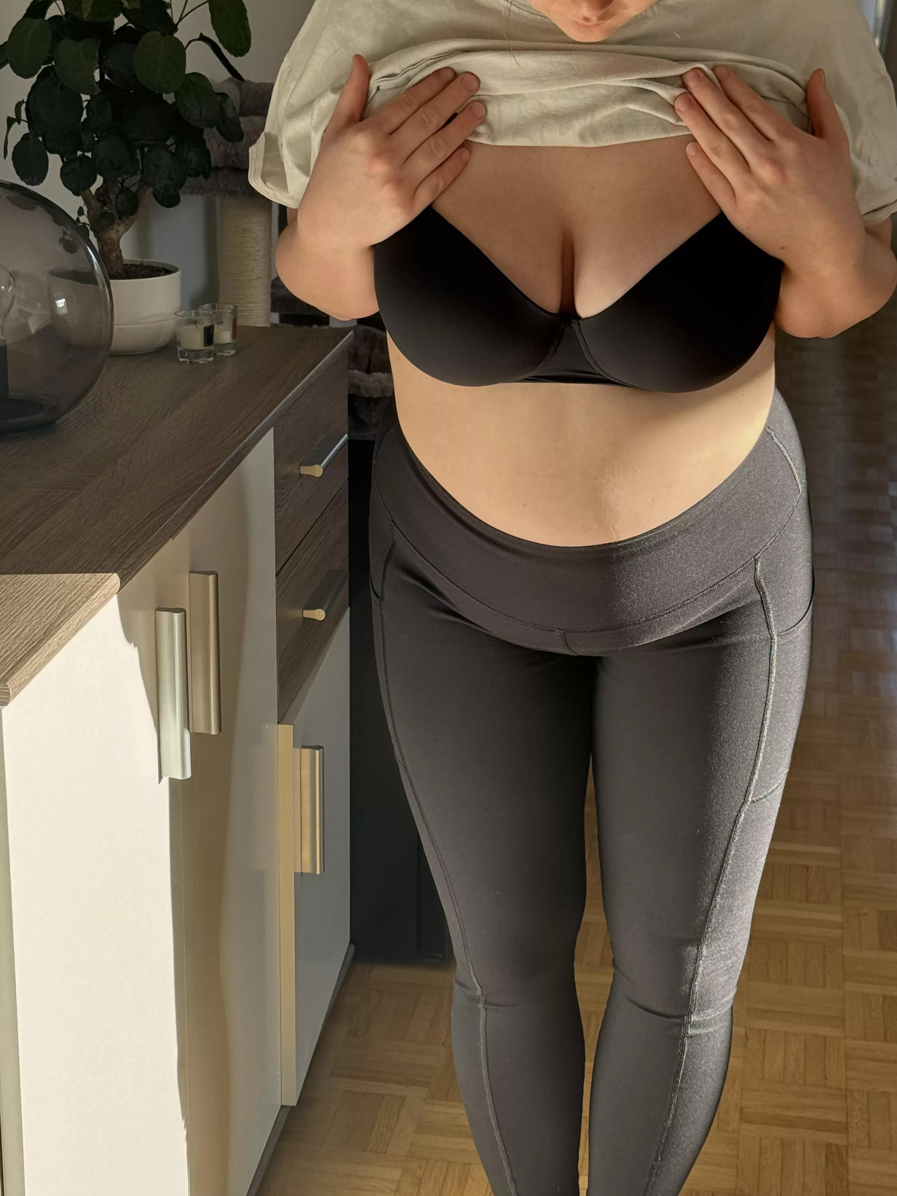 After gym 🤰 such a beautiful day 😘 posted by MilfRedhead