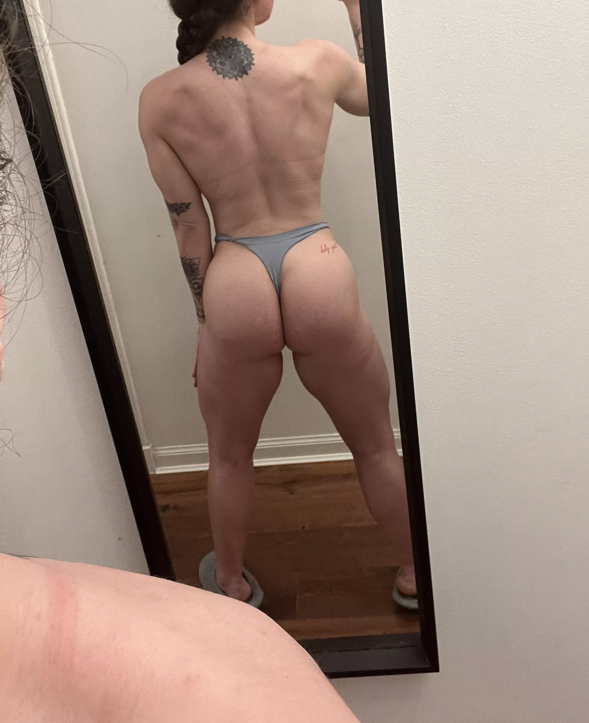 buns of steel posted by Recarediu