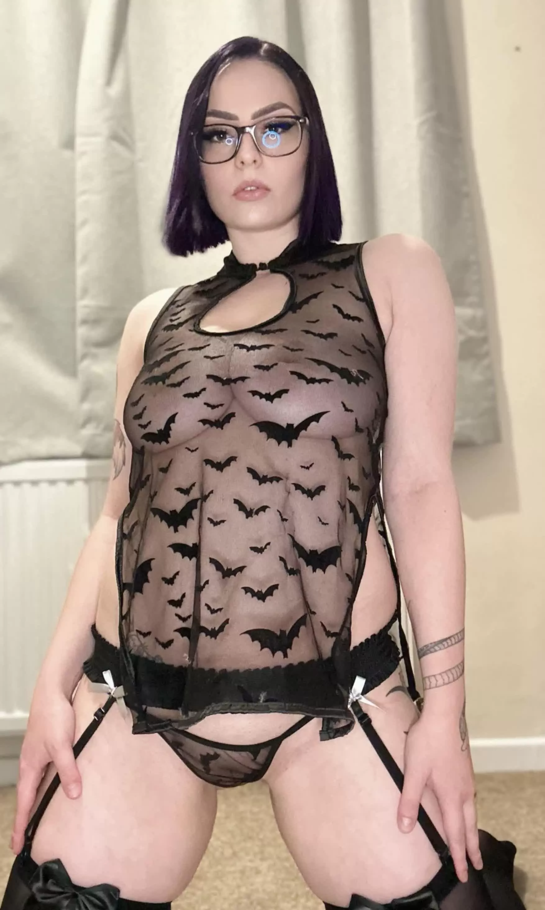 Busty girls will always turn you on more posted by catlykissy