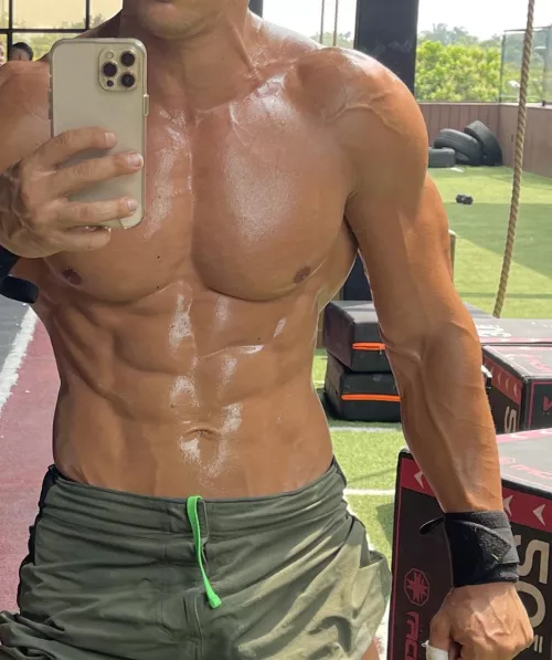 Do you like my pump? by Specialist_Chair_225