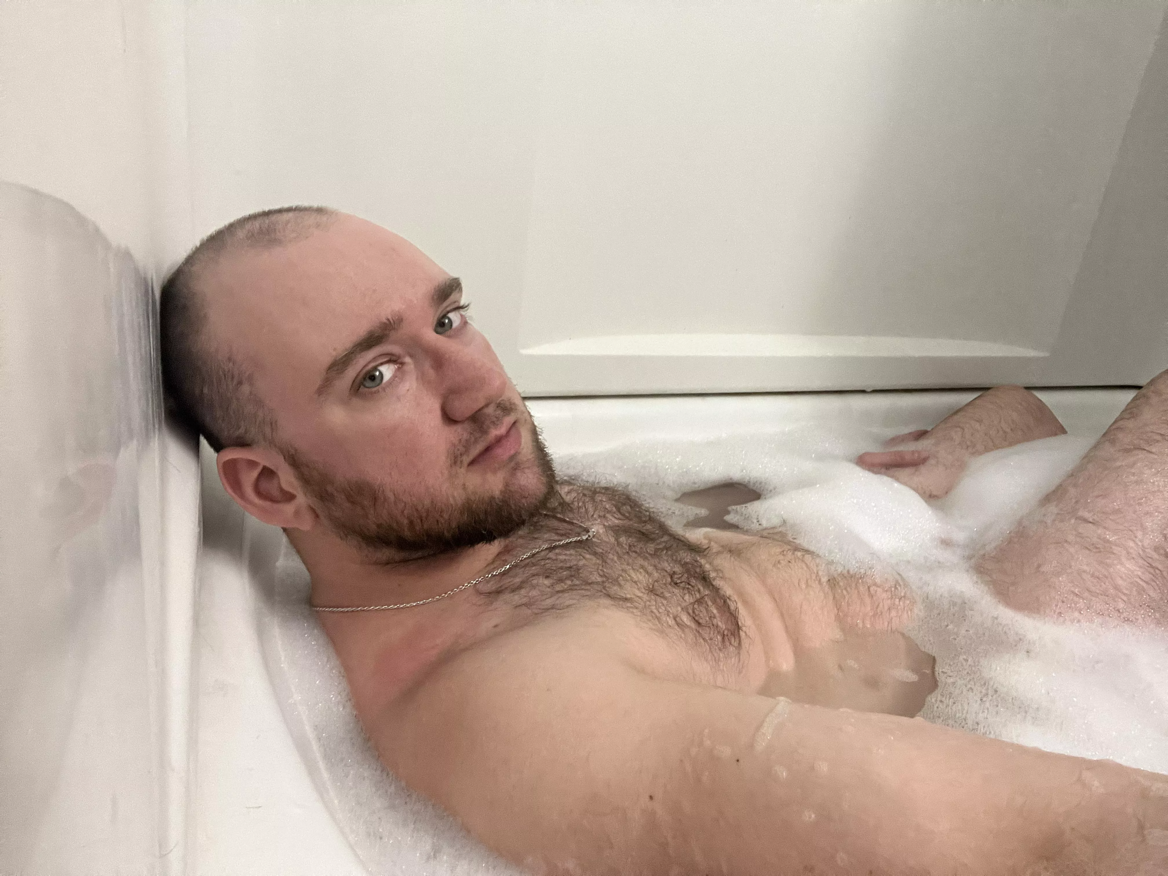 Fuzzy weekend bath vibes posted by JustGenerico