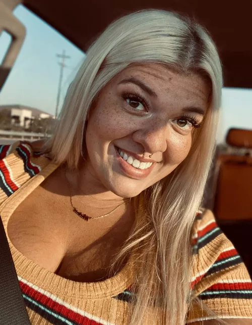 happy weekend babes 😗😉 by Brilliant_Etiquette