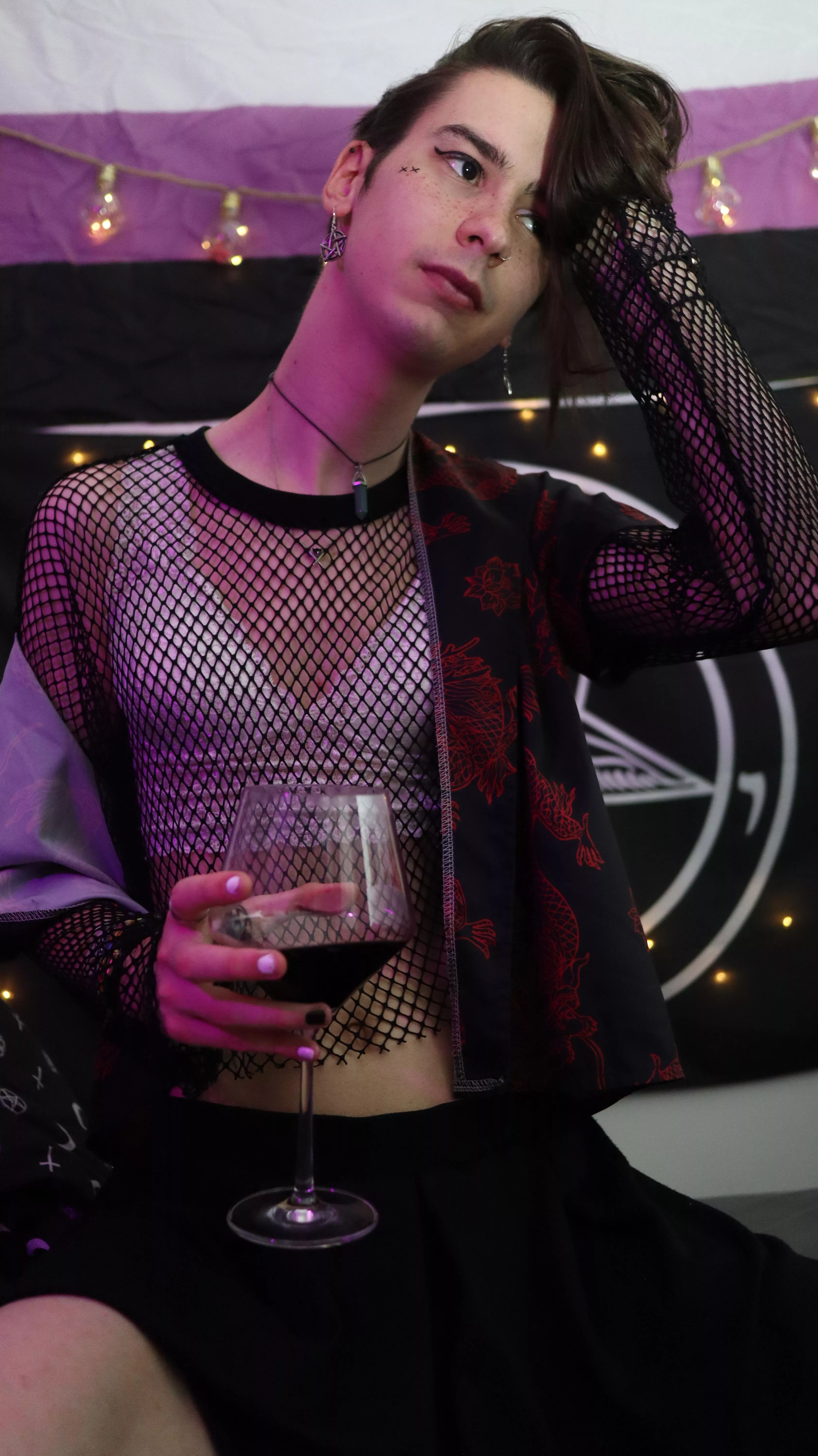 Have a glass of red with me? Or do you prefer something else? 💖 posted by Allie_Foxplay