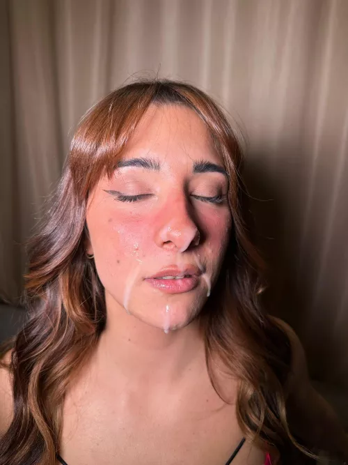 Have you ever had sex with a mean girl like me who wants you to cum on her face? by VegetableApplication