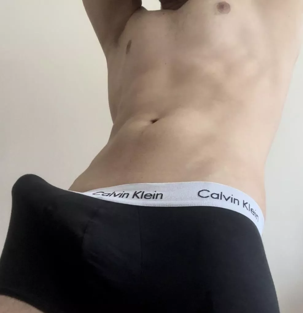 Hey! Is this the right place to put my bulge? ;) posted by good_night4
