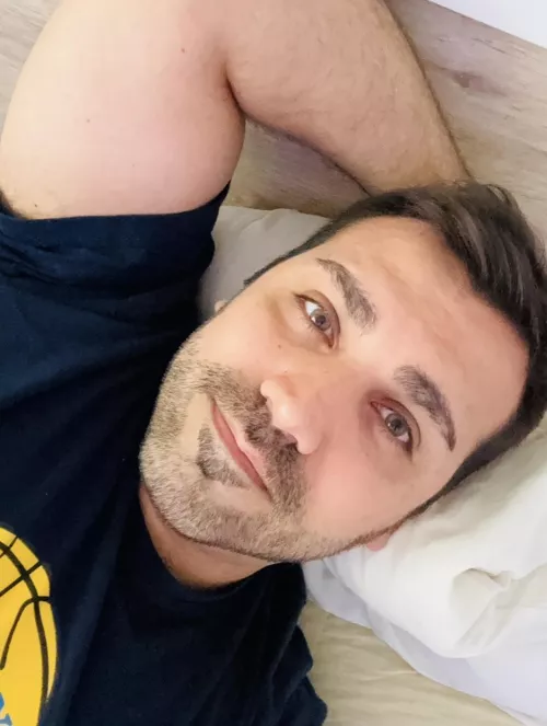 Hi there! How do I look?  by StatisticianFair4533