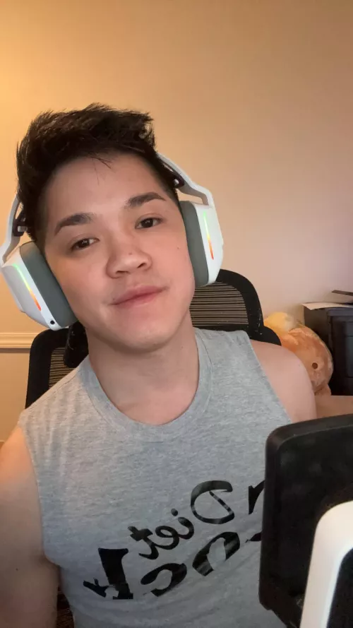 How are we liking the OW2 updates? And also anyone playing Helldivers 2? 👀 by thestequel