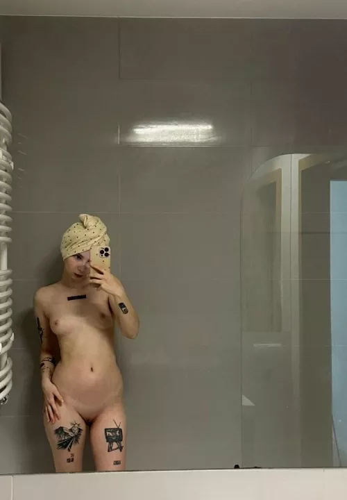 I am fresh out of shower and ready to be stretched properly by ForsakenPermission