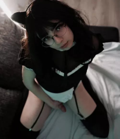 i know you prefer girls who have dicks by LUCYQROW