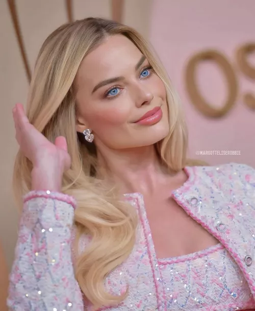 I wish I could turn into Margot by No-Blueberry3057