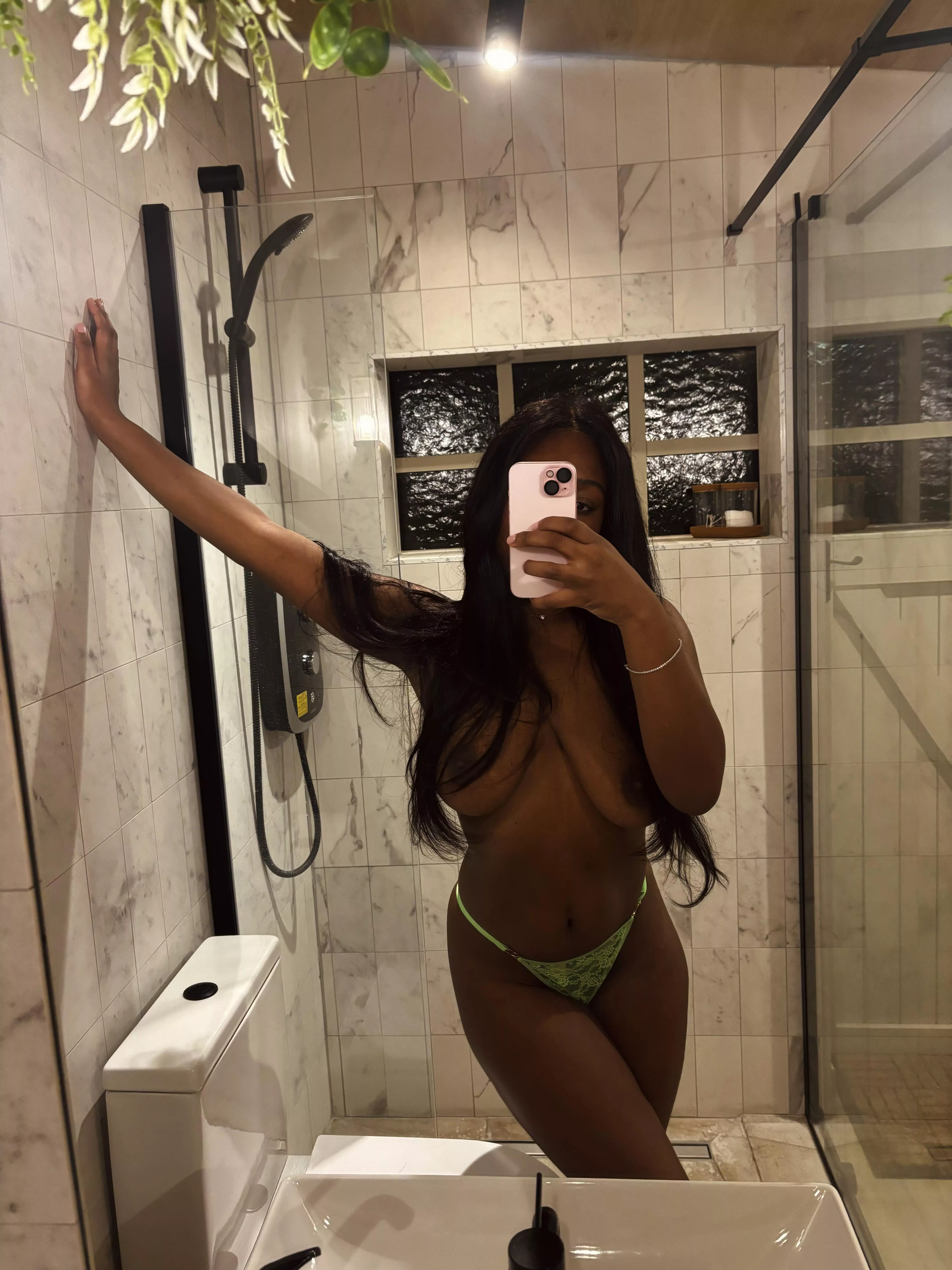 I’m not picky- I just want a guy who will eat me out everyday… posted by YourAfricanDelight