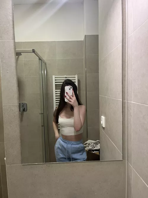 im not wearing a bra for reddit by AuroraAuroraXXX