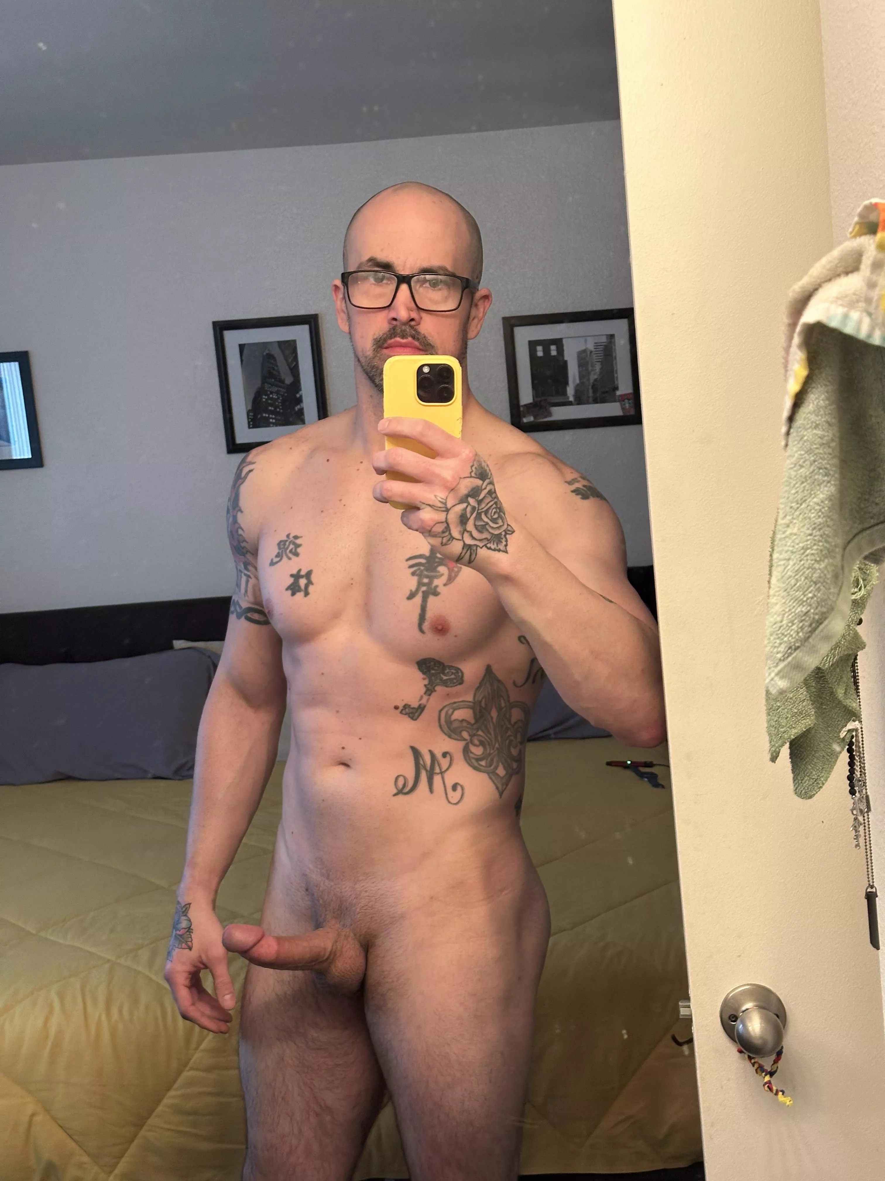 It’s a hard cock life (42) posted by Awesharts