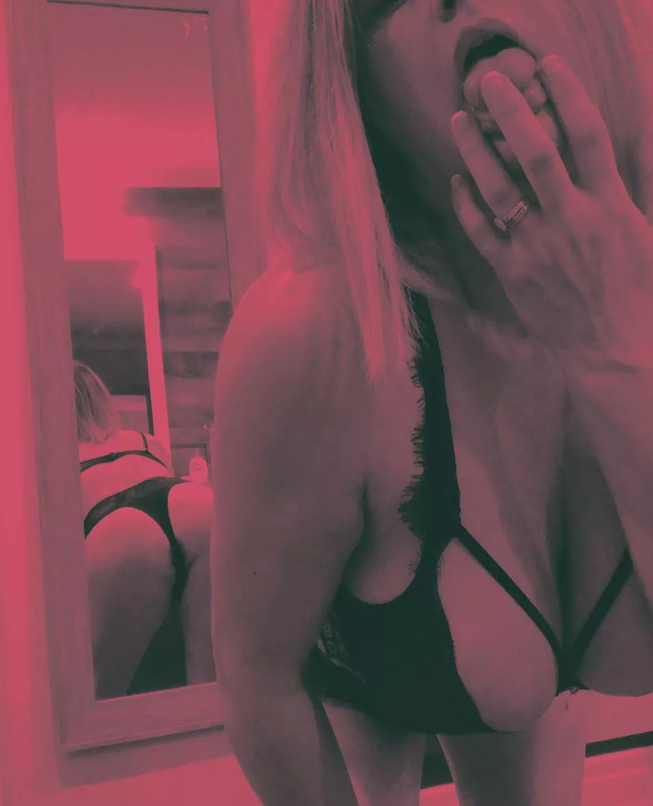 Looky posted by busyclp