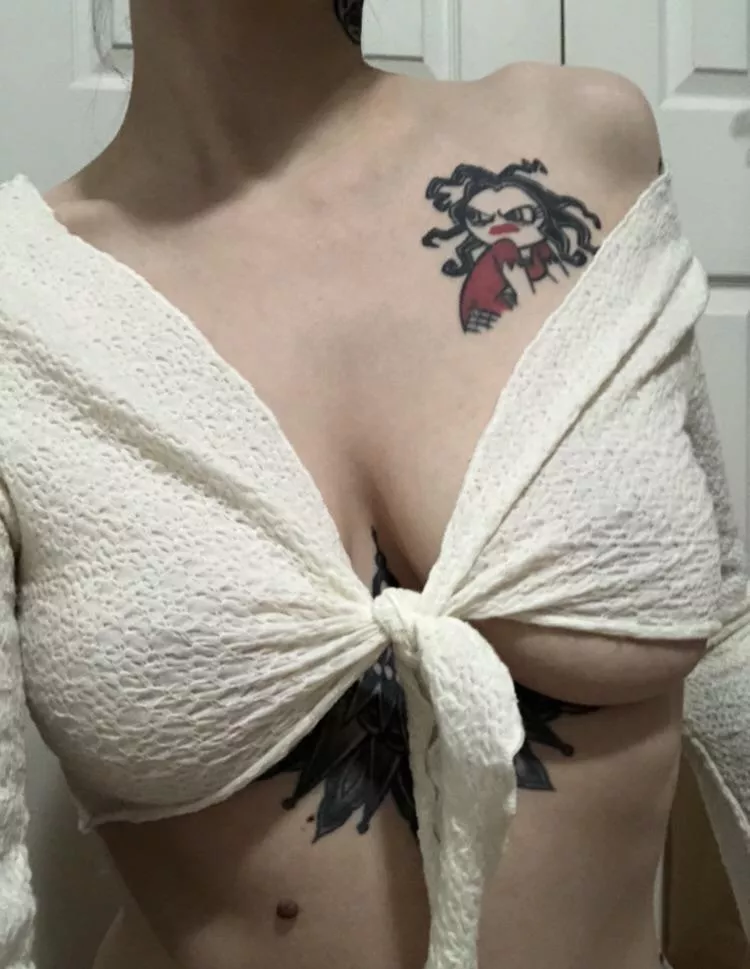 natural goth boobies ;) posted by VanessaEstelle