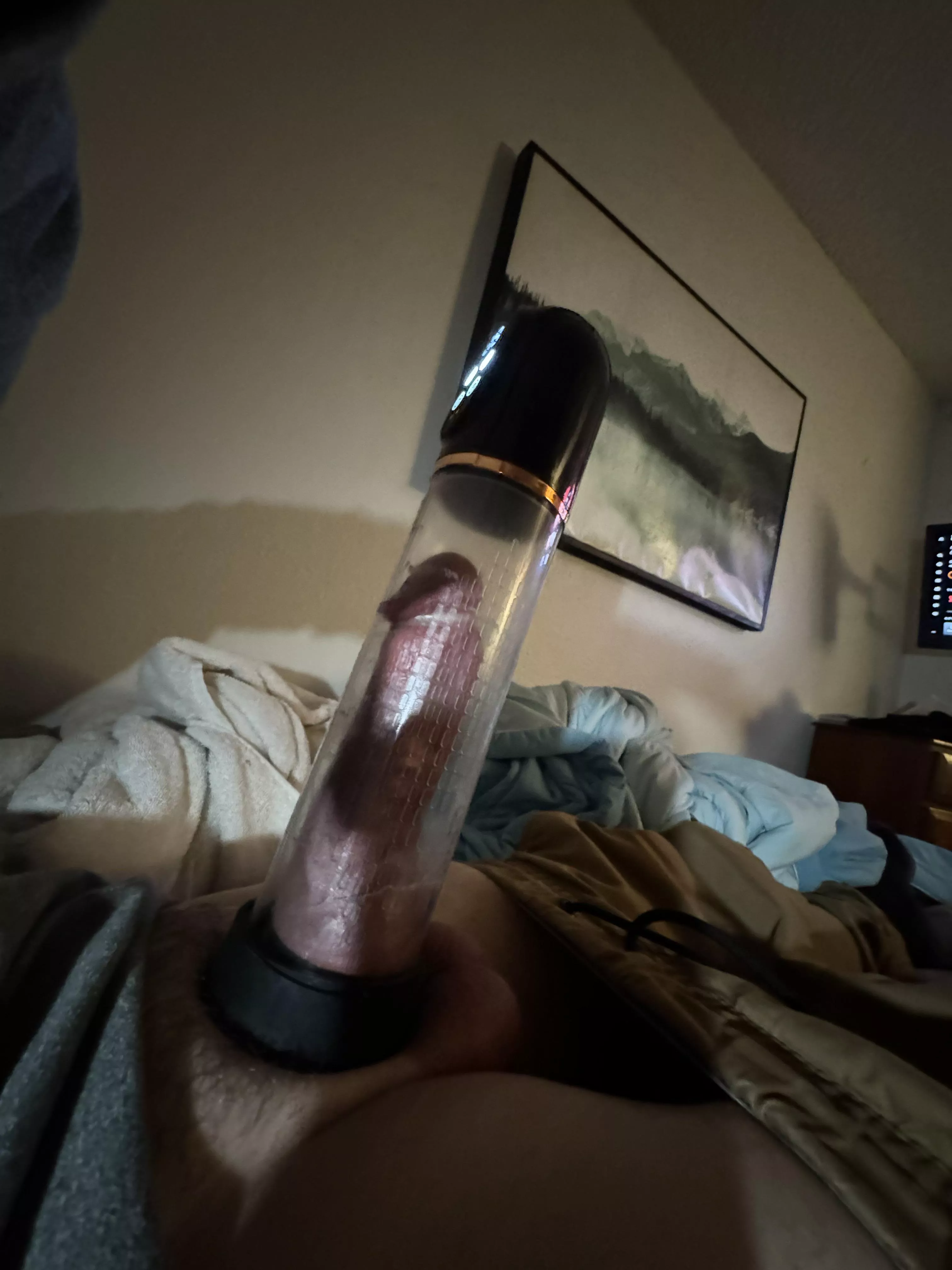 New here, been pumping a week, and I’m hooked, here’s me starting a 3x20min sesh. I’ll just say I’m already loving my results!!🍆🤤 posted by Your-Handyhungman