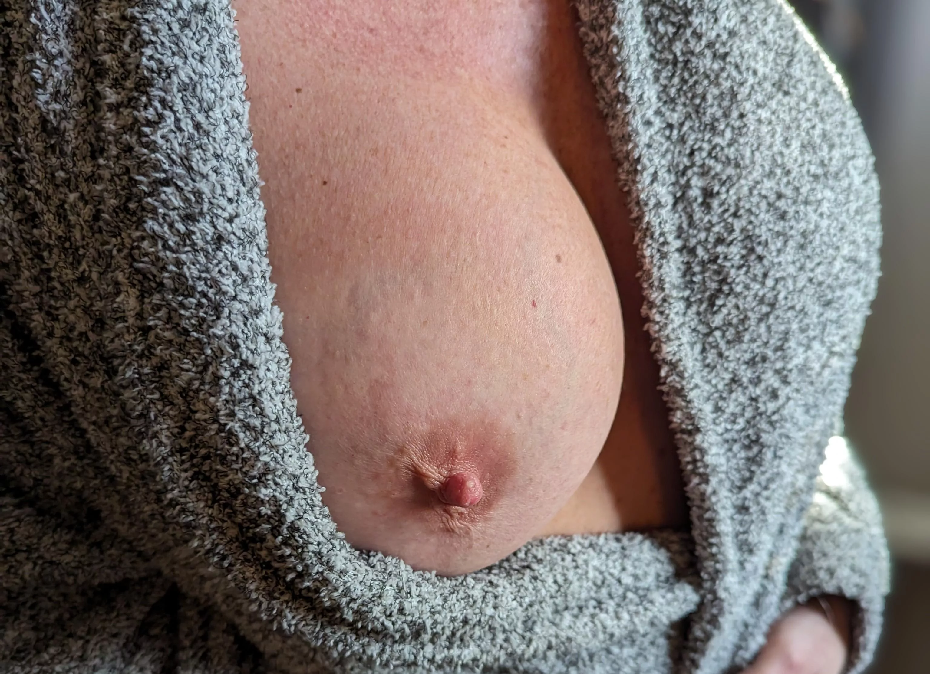 Pre-Shower Nip Slip 44(f) posted by teamwifelife